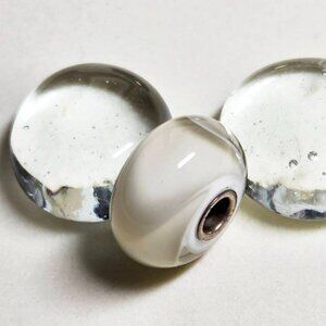 Trollbeads Cream Armadillo Bead Sterling Silver Core Glass Bead LAA